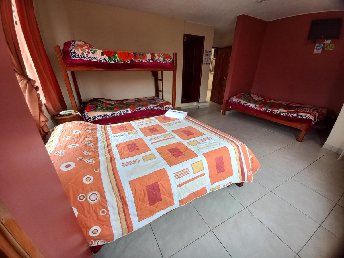 Hostal Oro Orense Quito Bagian luar foto