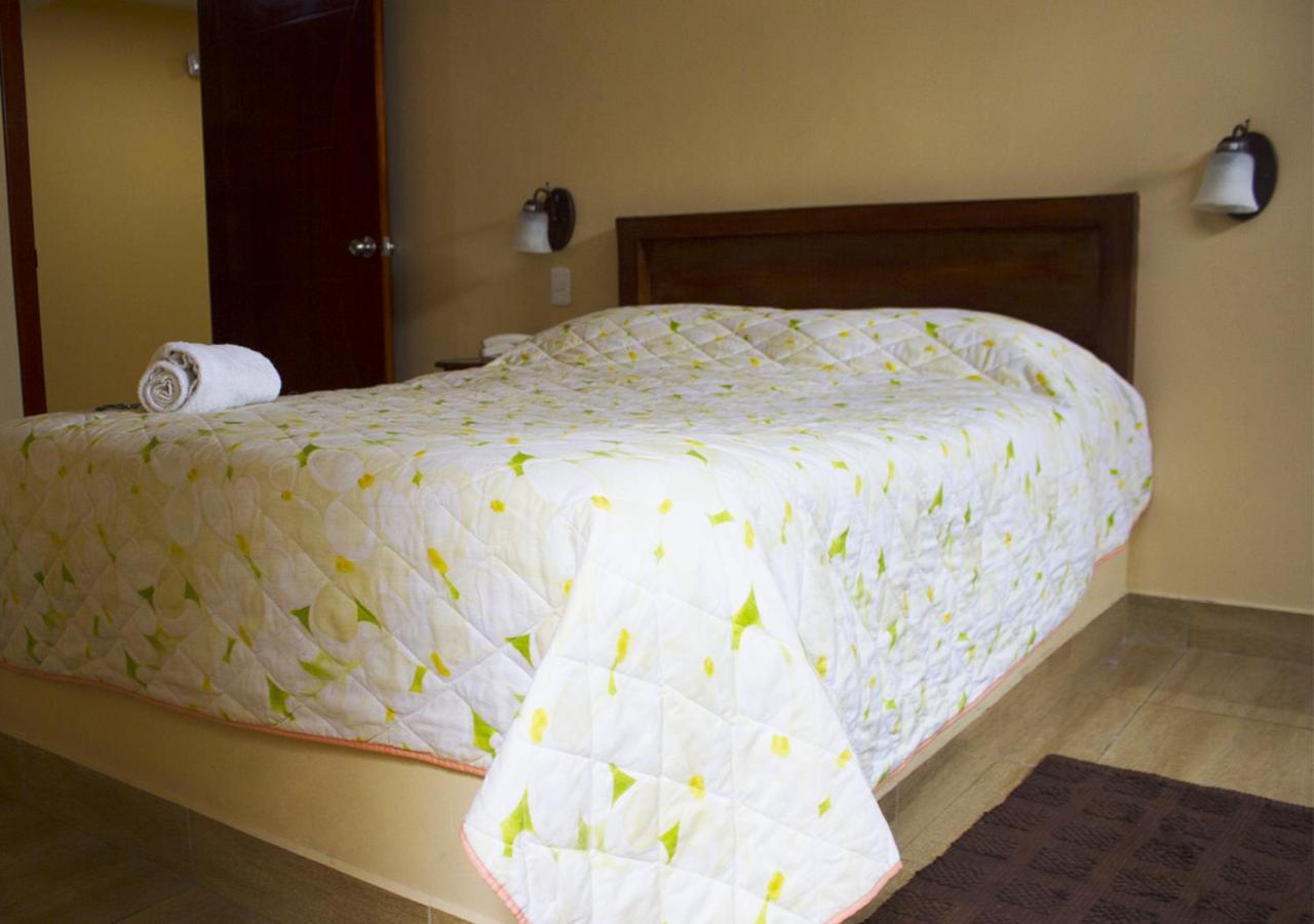 Hostal Oro Orense Quito Bagian luar foto