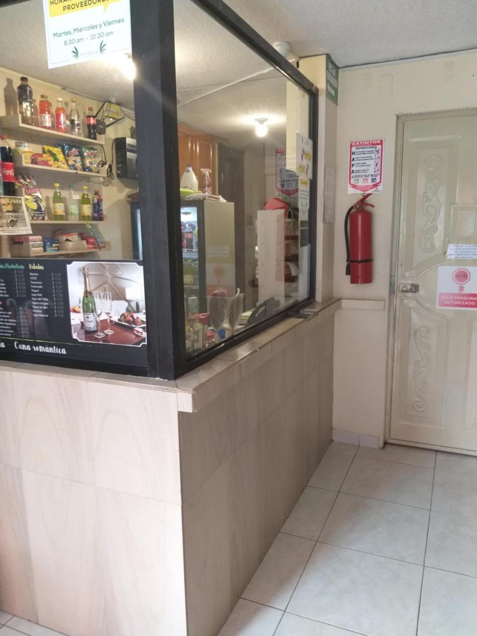 Hostal Oro Orense Quito Bagian luar foto
